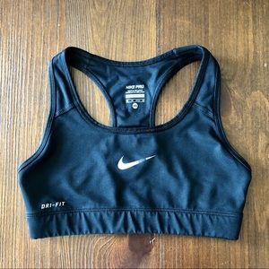 women’s nike sports bra